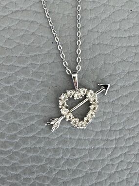 STERLING SILVER .925 CZ OPEN HEART WITH ARROW PENDANT NECKLACE